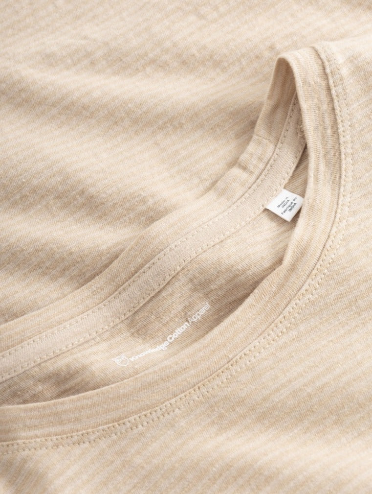 T-shirt beige à rayures en coton bio - narrow striped slub t-shirt safari