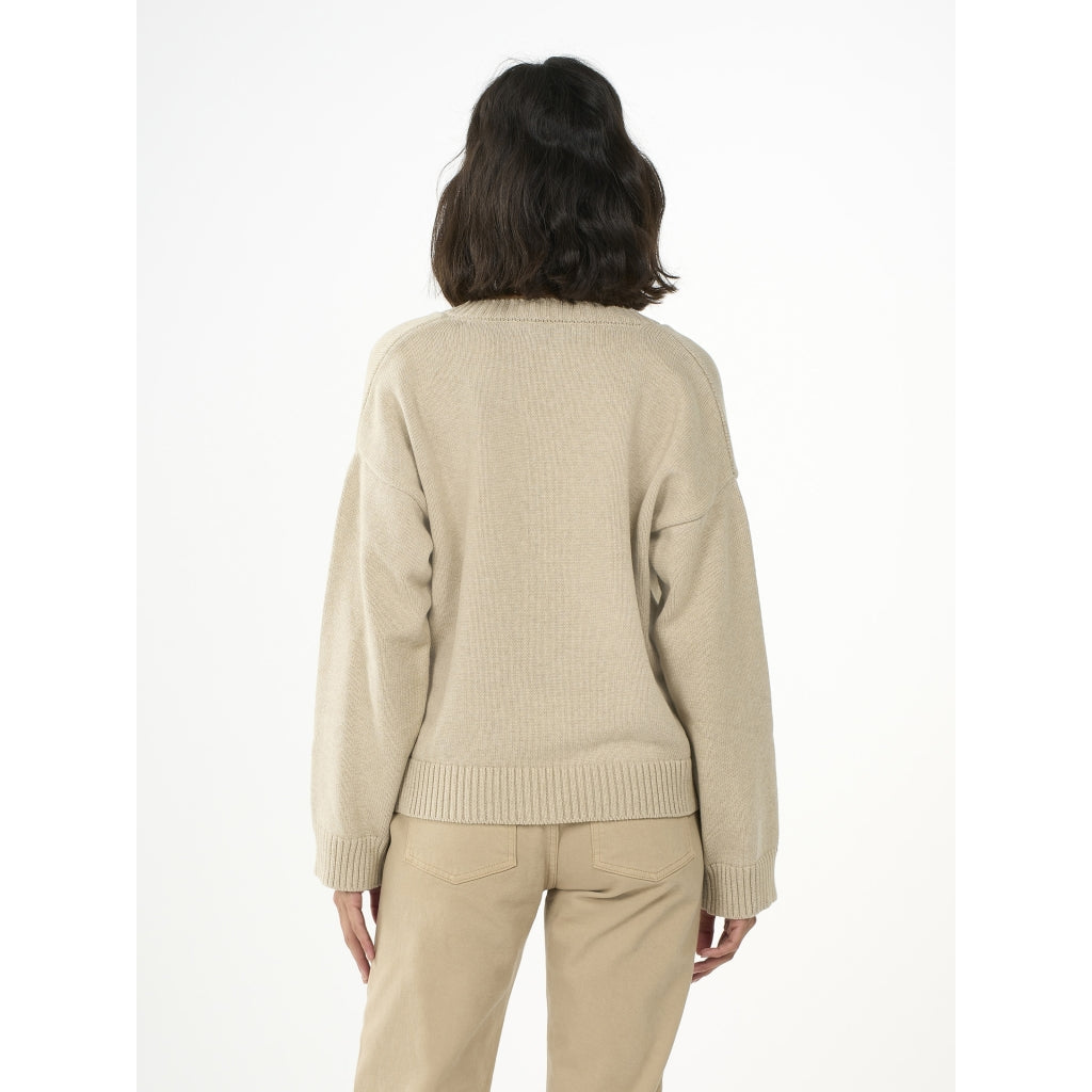 Pull col V beige en maille de coton bio - v-neck long sleeved knit nature melange