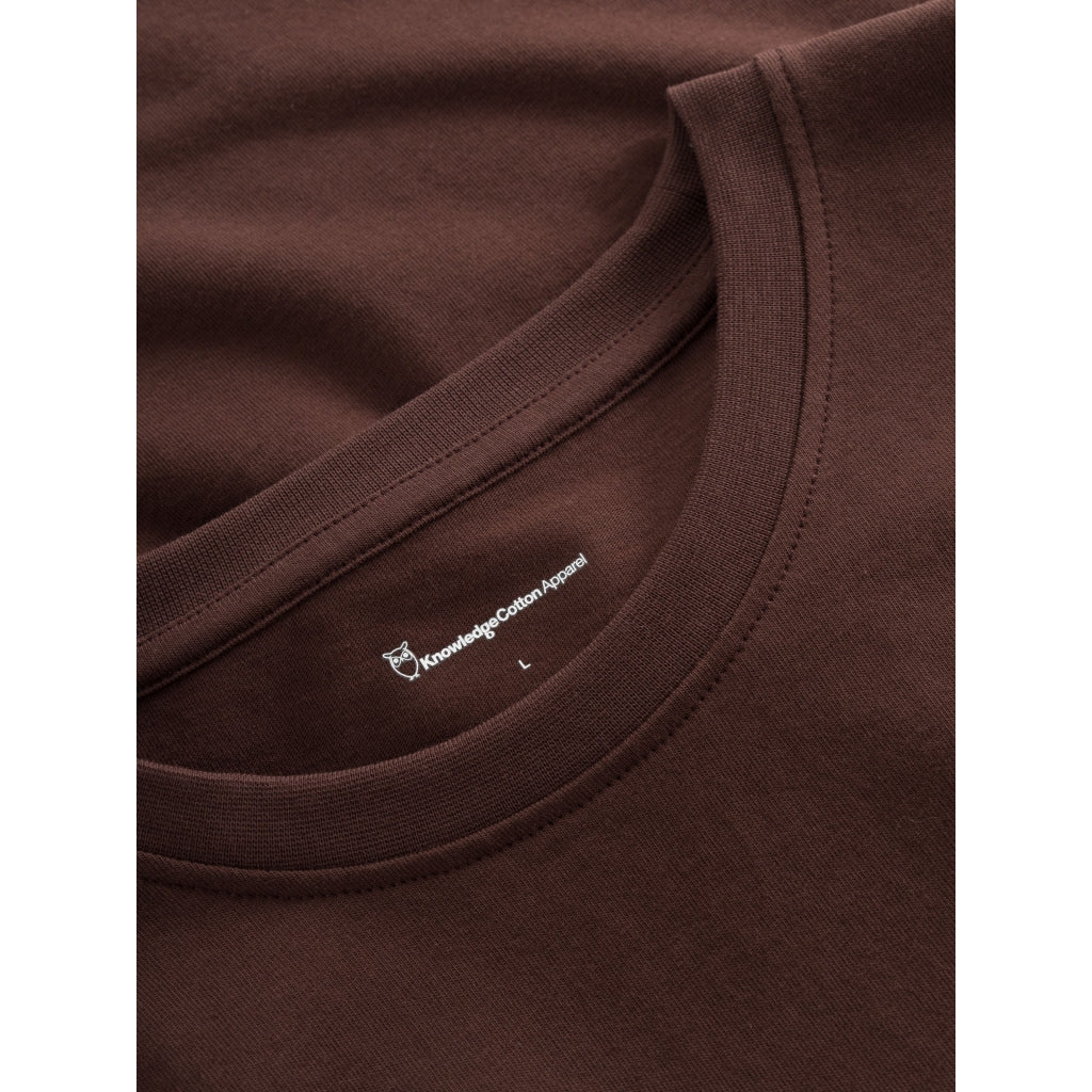 T-shirt brodé en coton bio | Acajou "regular fit owl chest deep mahogany"
