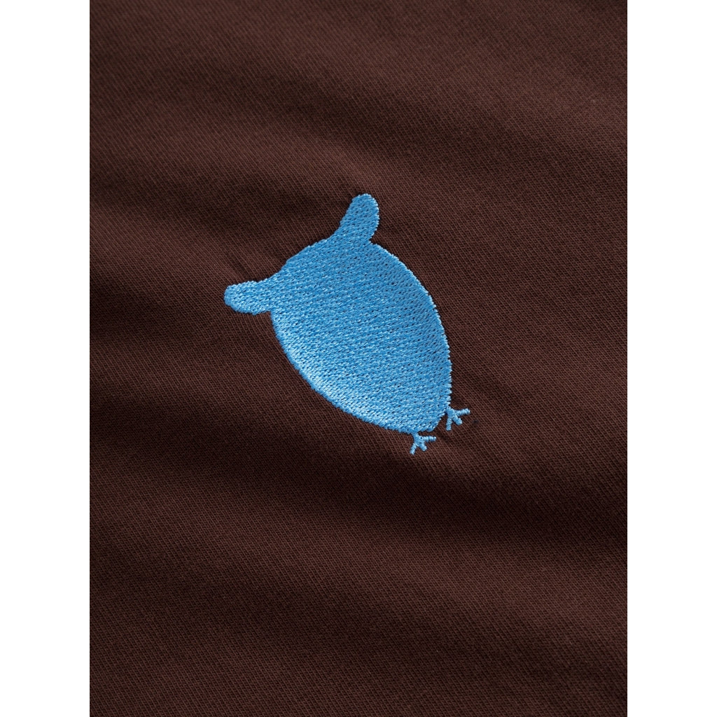 T-shirt brodé en coton bio | Acajou "regular fit owl chest deep mahogany"