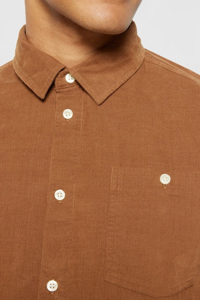 Chemise velours en coton bio | marron "regular fit corduroy shirt dachshund"