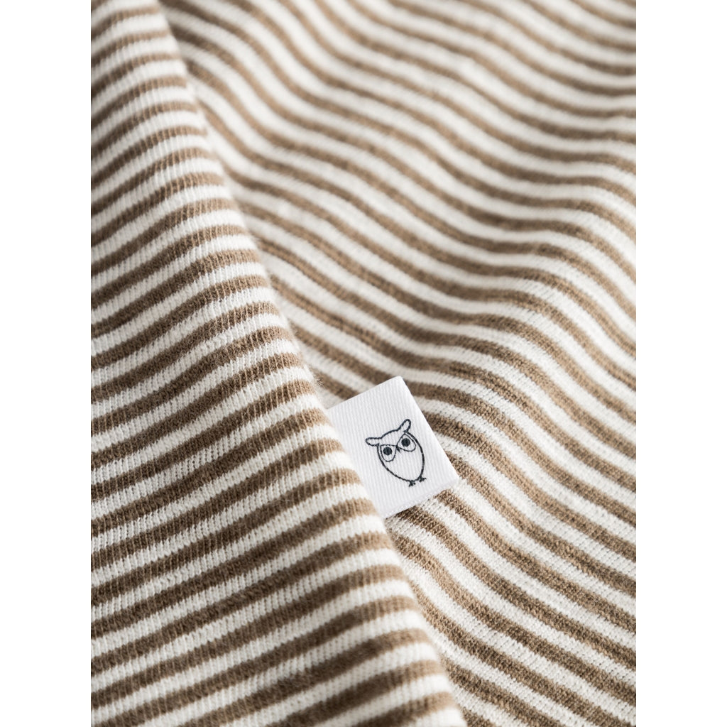 T-shirt marron à rayures en coton bio - narrow striped slub t-shirt cub