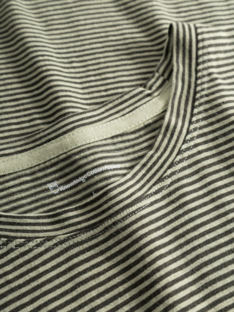 T-shirt olive à rayures en coton bio - narrow striped slub t-shirt swamp