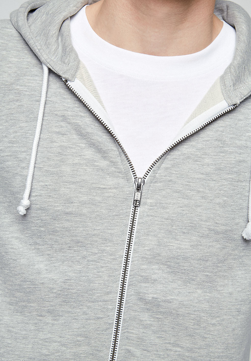 Sweat à capuche zippé gris en coton bio et polyester recyclé - joaa