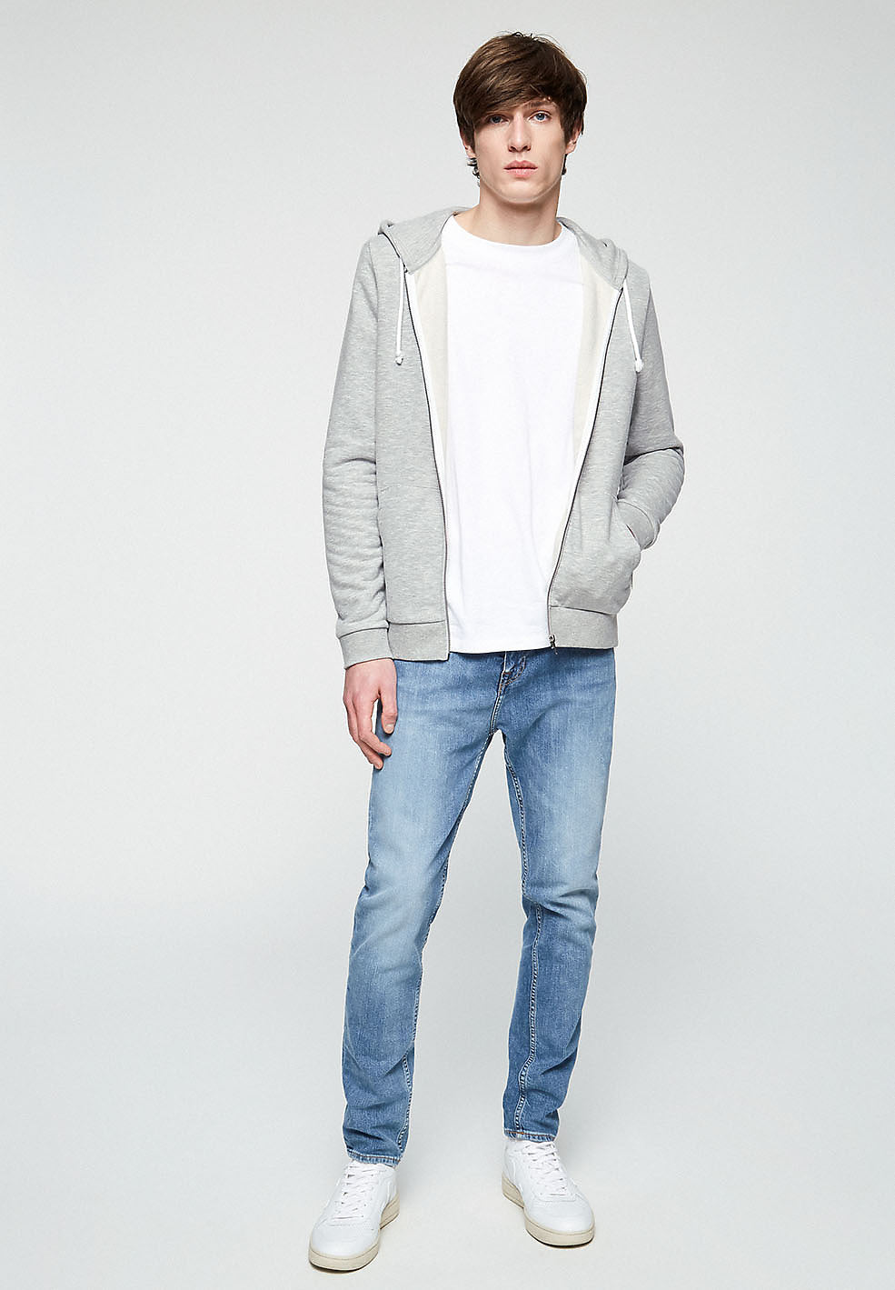 Sweat à capuche zippé gris en coton bio et polyester recyclé - joaa