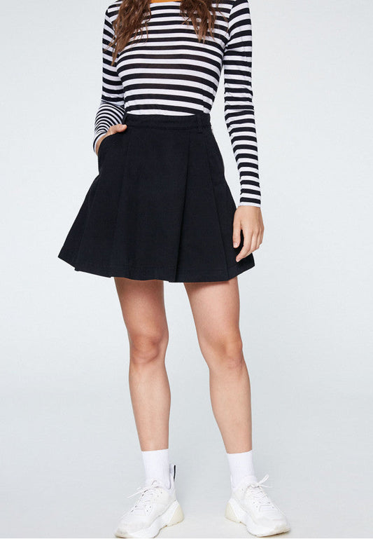 Jupe patineuse noire en coton bio - Adriana