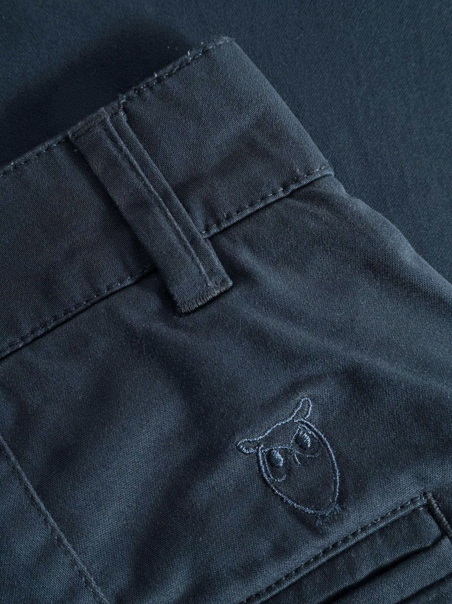 Chino en coton bio | marine "luca slim twill chino total eclipse"