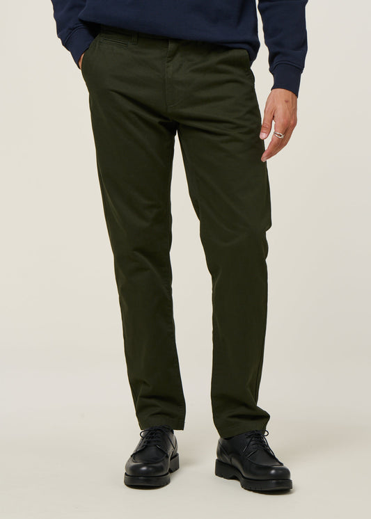 Chino droit en coton bio | Vert forêt "chuck regular chino twill pants forrest night"