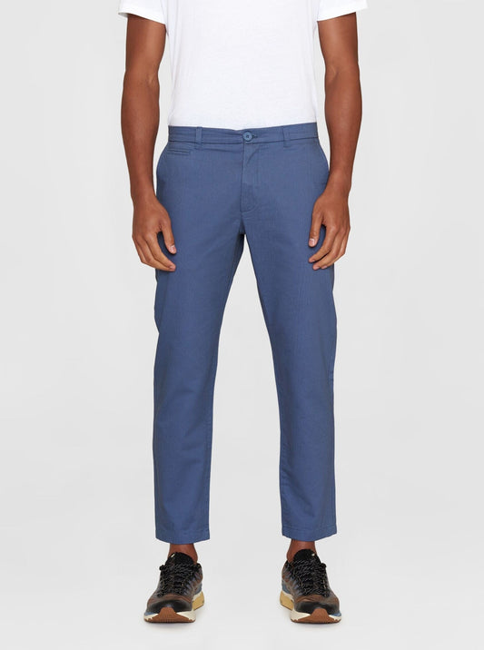 Chino droit en sergé de coton bio | bleu indigo "chuck regular chino twill vintage indigo"