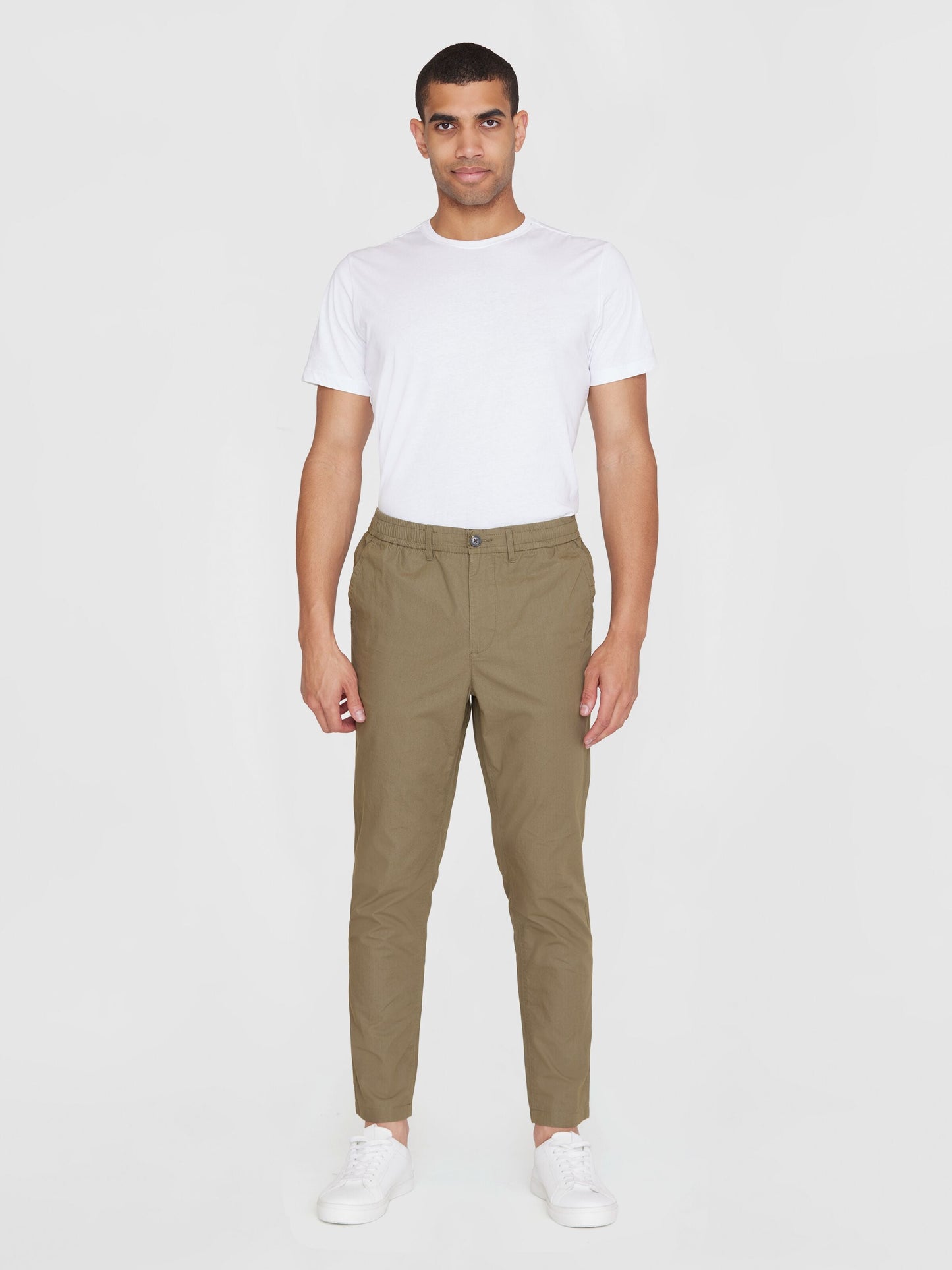 Pantalon droit en coton bio | Vert olive "tim tapered poplin burned olive"