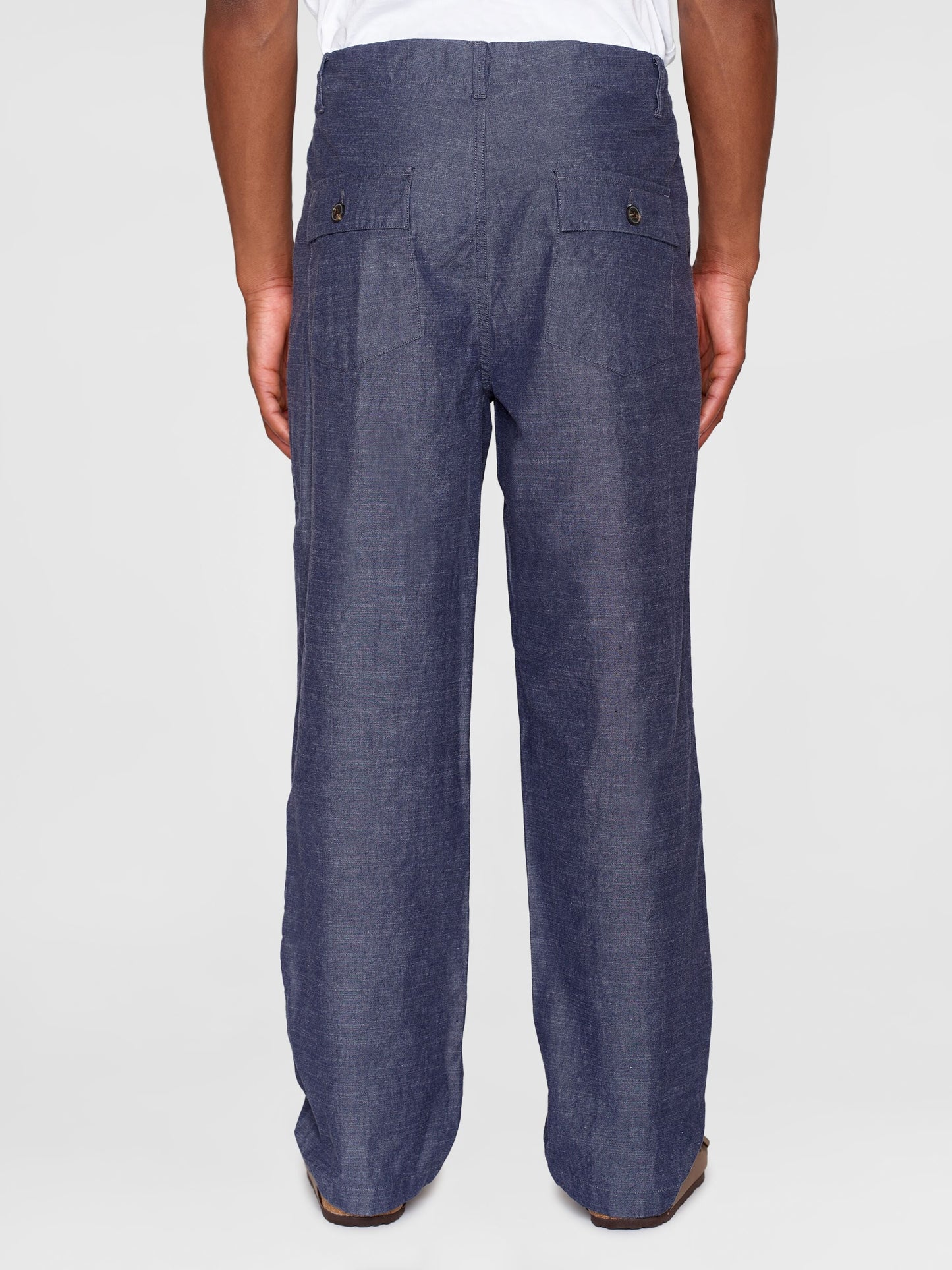 Pantalon léger ample en coton bio | bleu denim "flint wide slub yarn pants night sky"