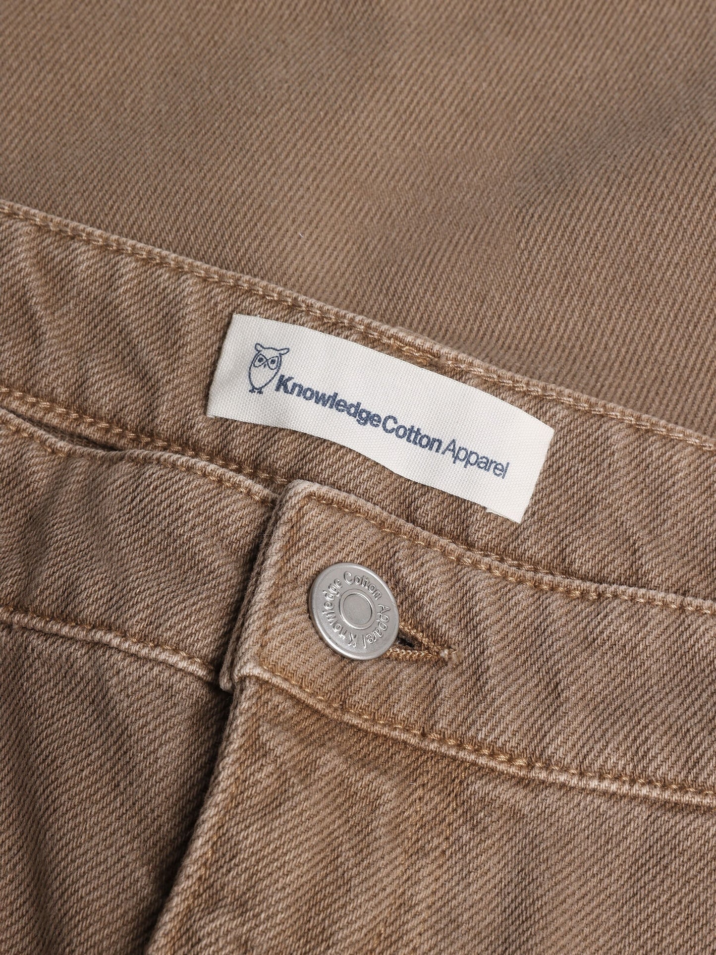 Pantalon denim droit en coton bio | marron "Flint 5-pocket twill pants tiramisu"