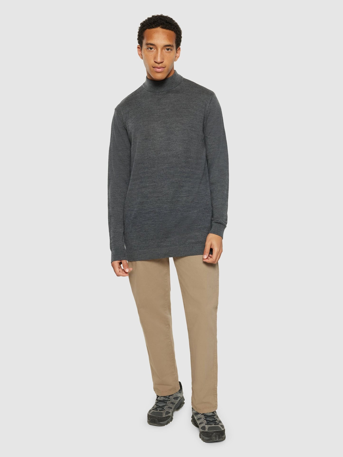 Pull col montant en laine mérinos certifiée | gris foncé "merino mock neck dark grey melange"