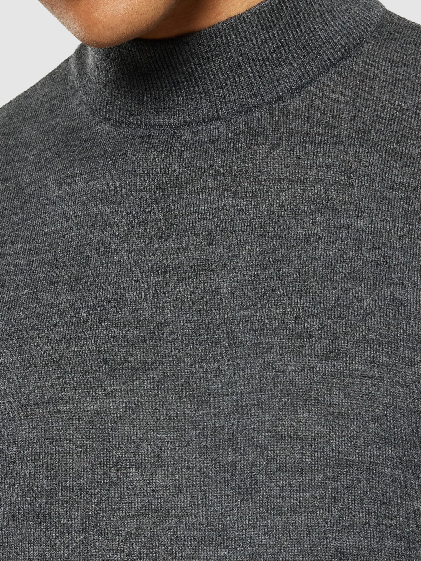 Pull col montant en laine mérinos certifiée | gris foncé "merino mock neck dark grey melange"
