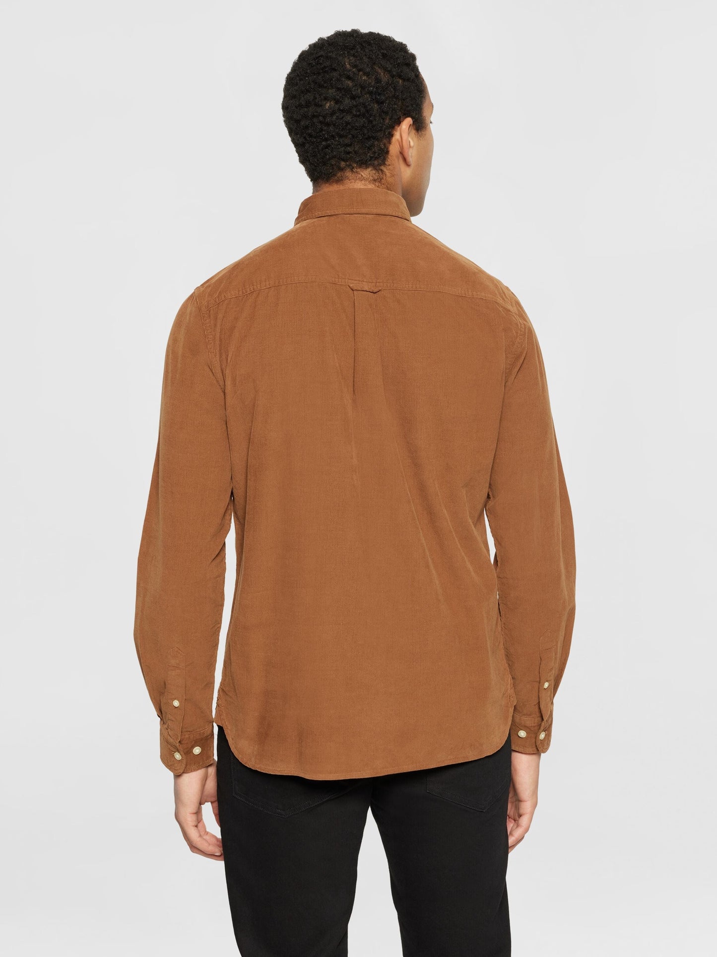 Chemise velours en coton bio | marron "regular fit corduroy shirt dachshund"