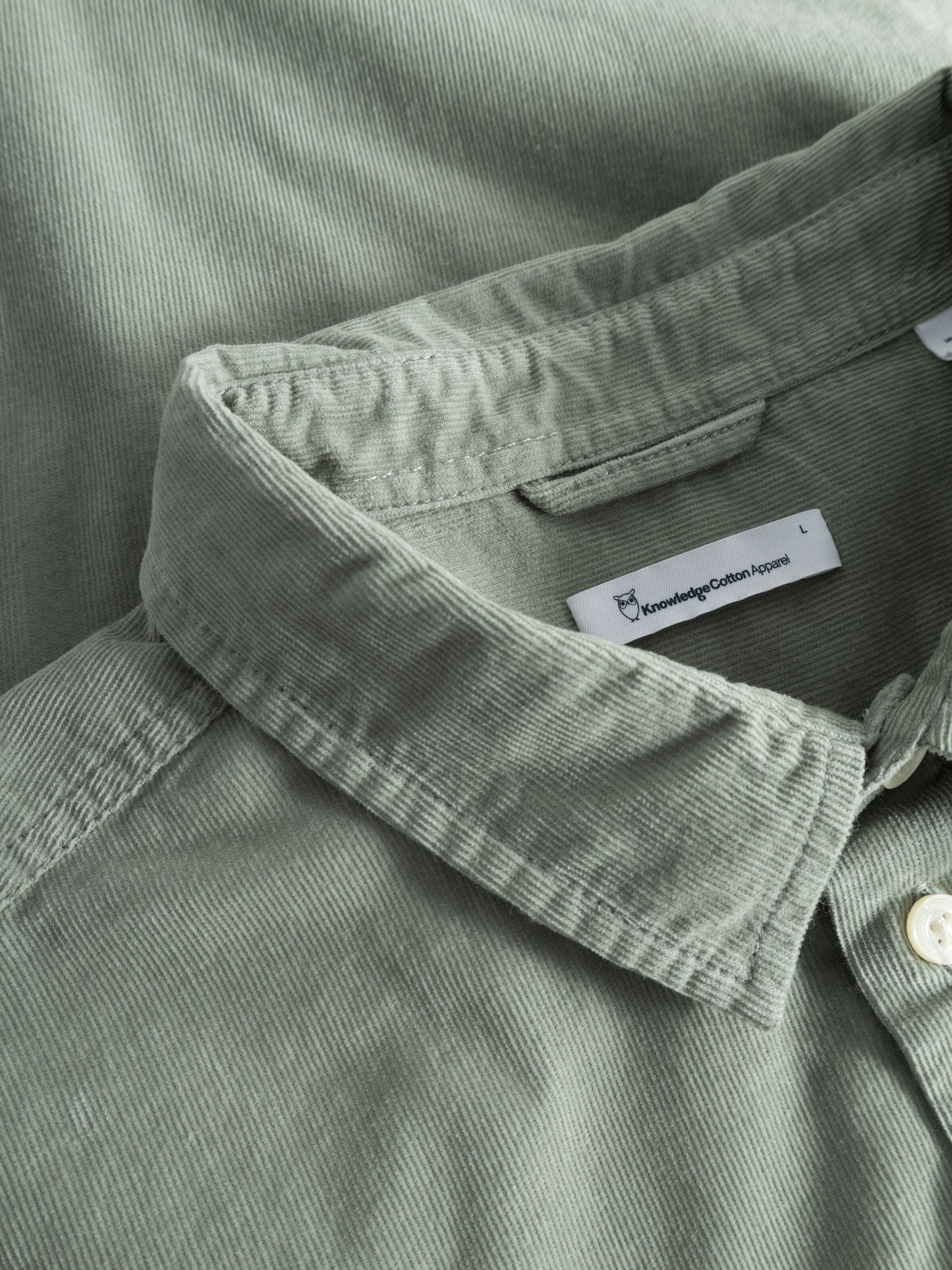 Chemise velours côtelé en coton bio | Vert d'eau "corduroy shirt lily pad"