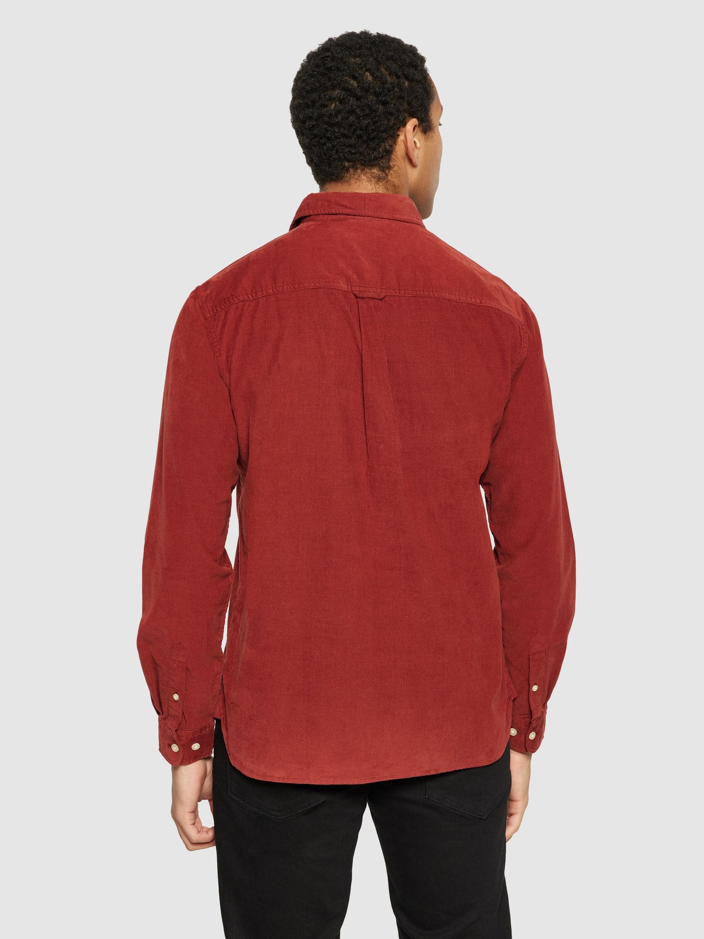 Chemise velours en coton bio | rouge "regular fit corduroy shirt fired brick"