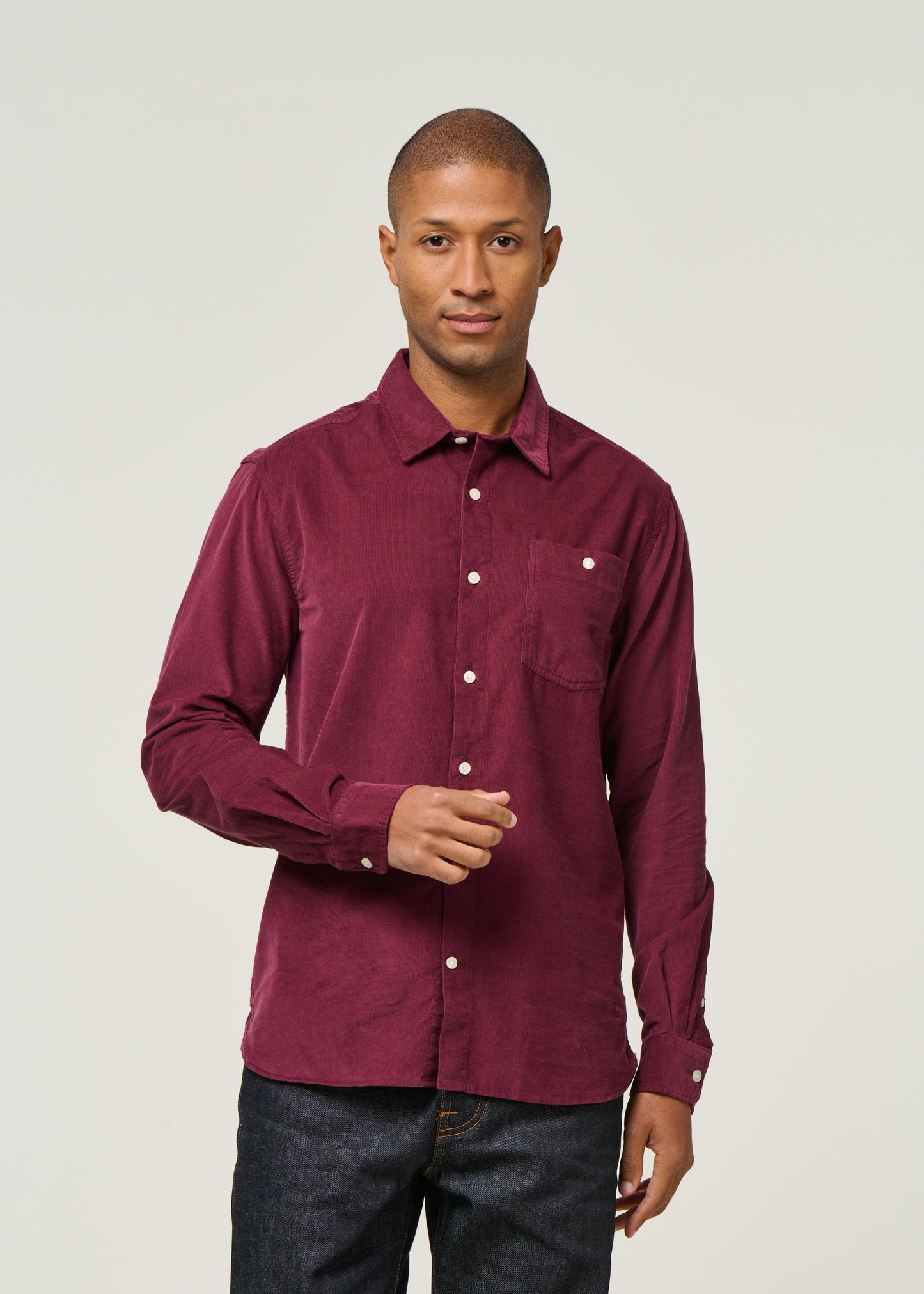 Chemise en velours côtelé | bordeaux " corduroy shirt - fig"