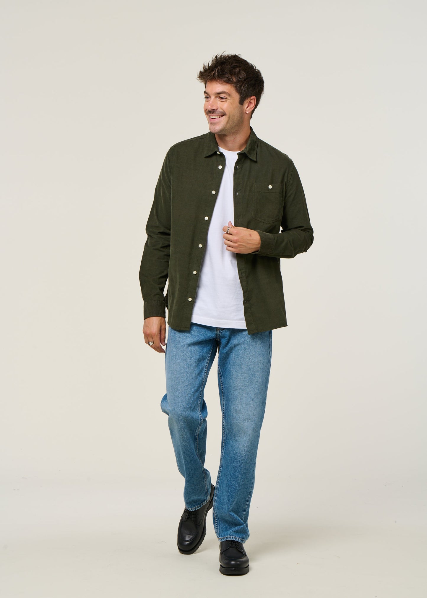 Chemise velours côtelé en coton bio | Vert sapin "corduroy shirt forrest night"