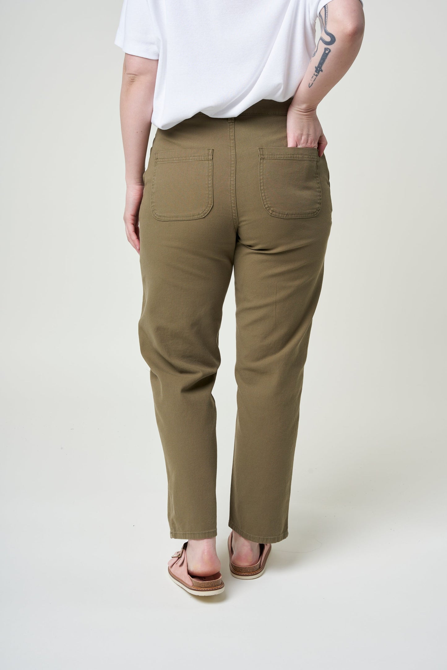 Pantalon droit olive en coton bio - calla burned olive