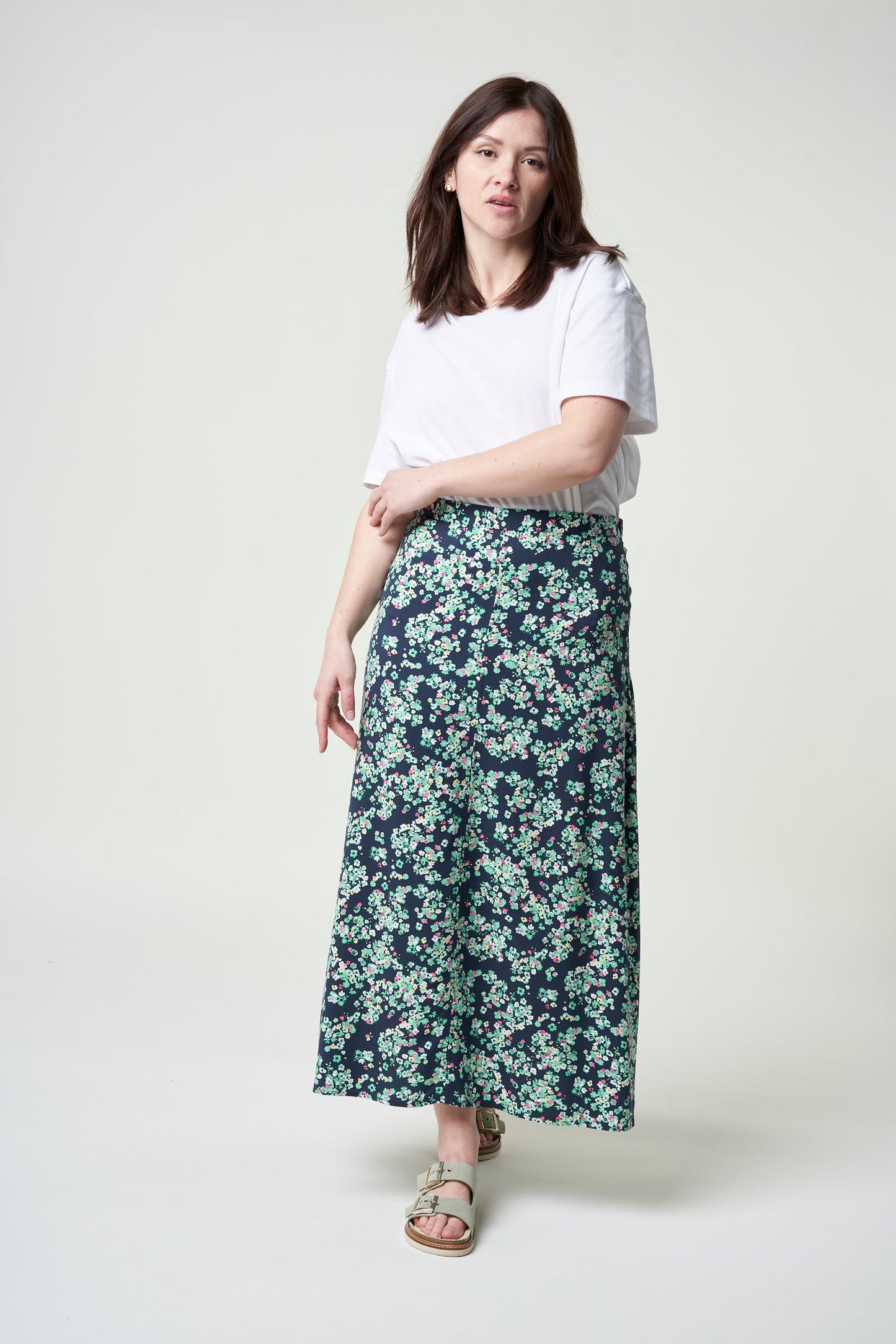 Jupe longue fleurie en ecovero - saalanja ditsy floral night sky