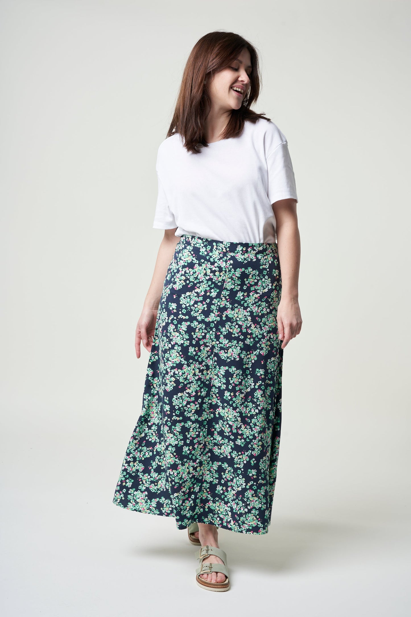 Jupe longue fleurie en ecovero - saalanja ditsy floral night sky
