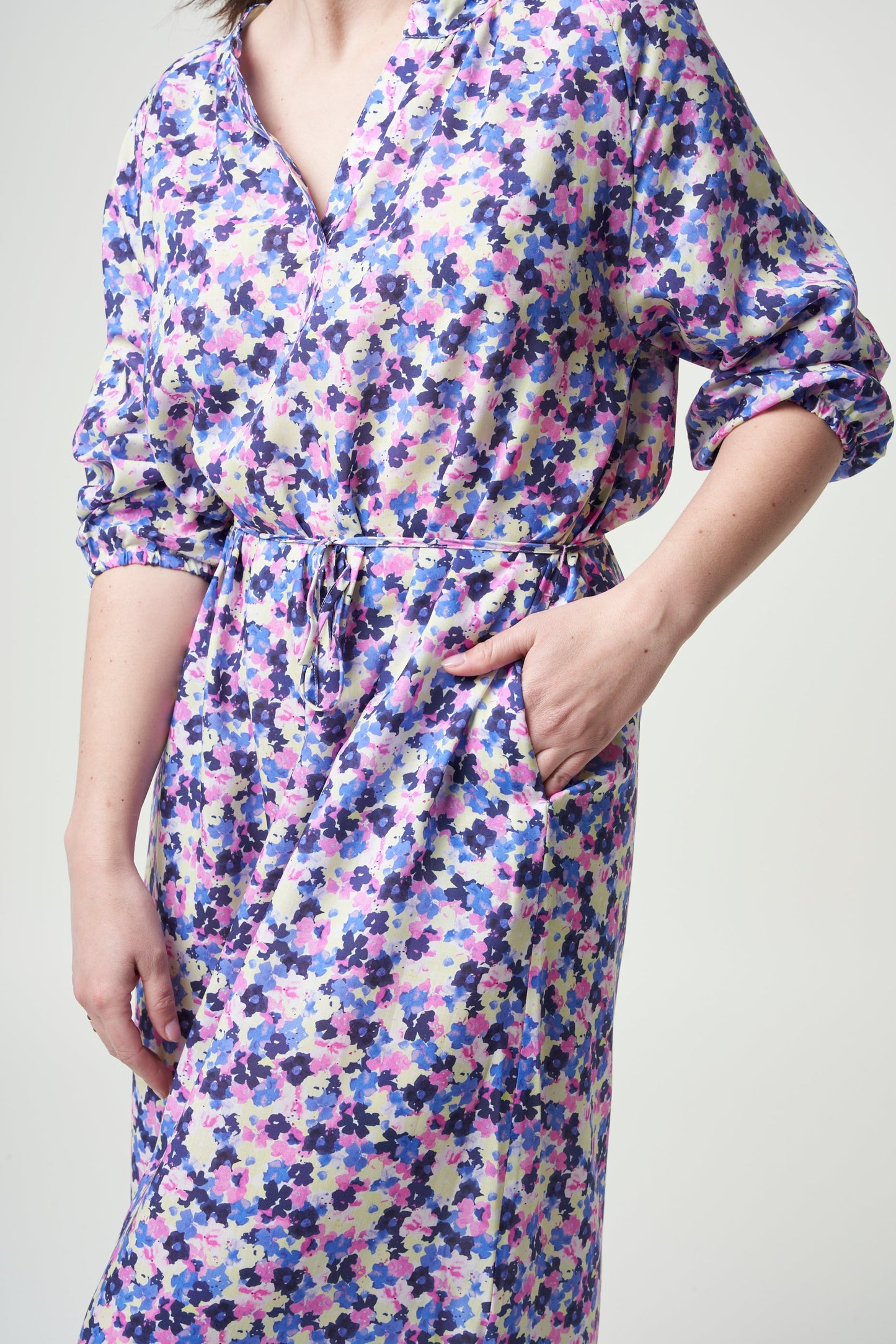 Robe longue fleurie en tencel - madithaa multi floral light lime