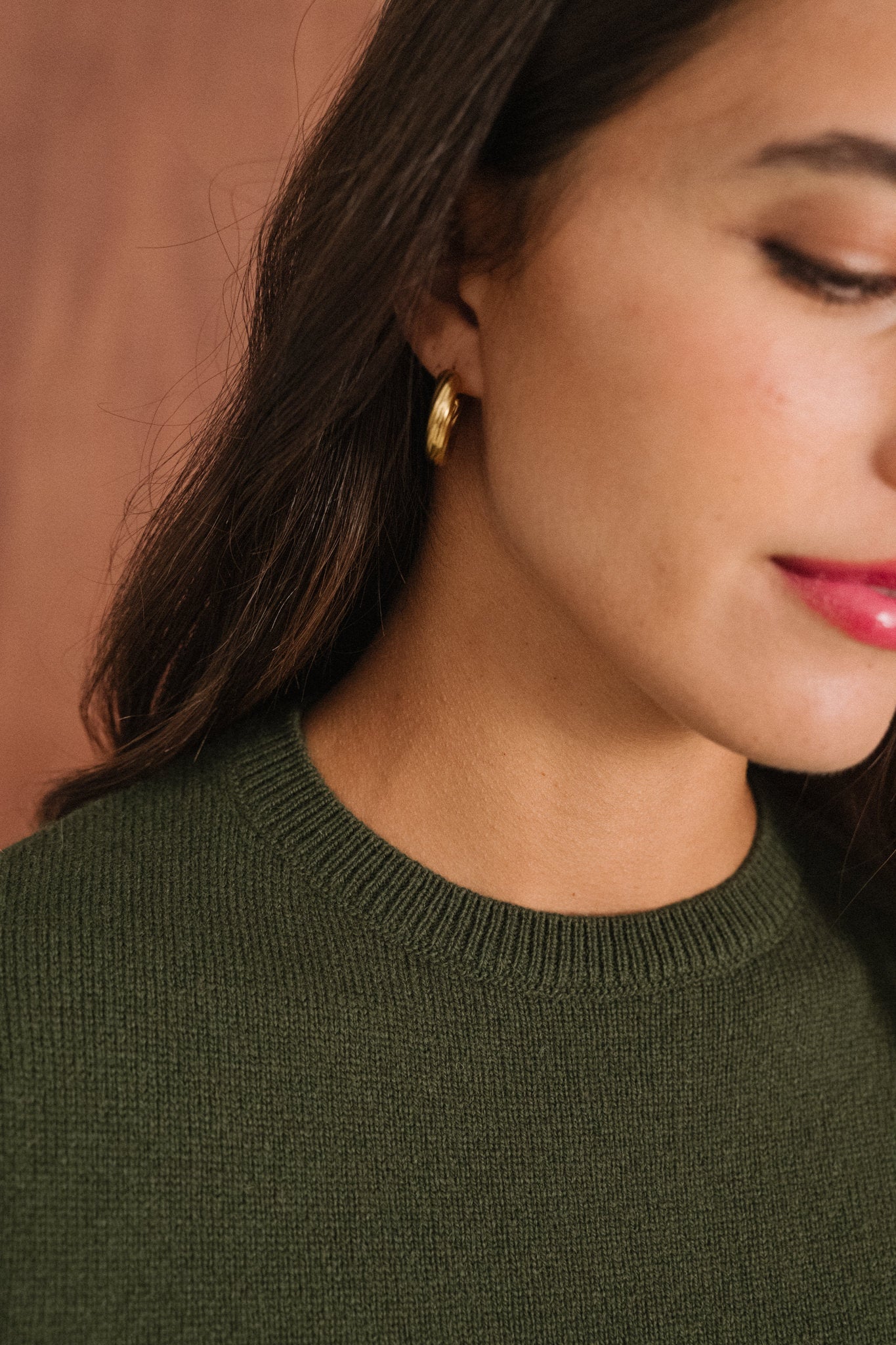 Pull droit en laine mérinos recyclée | olive