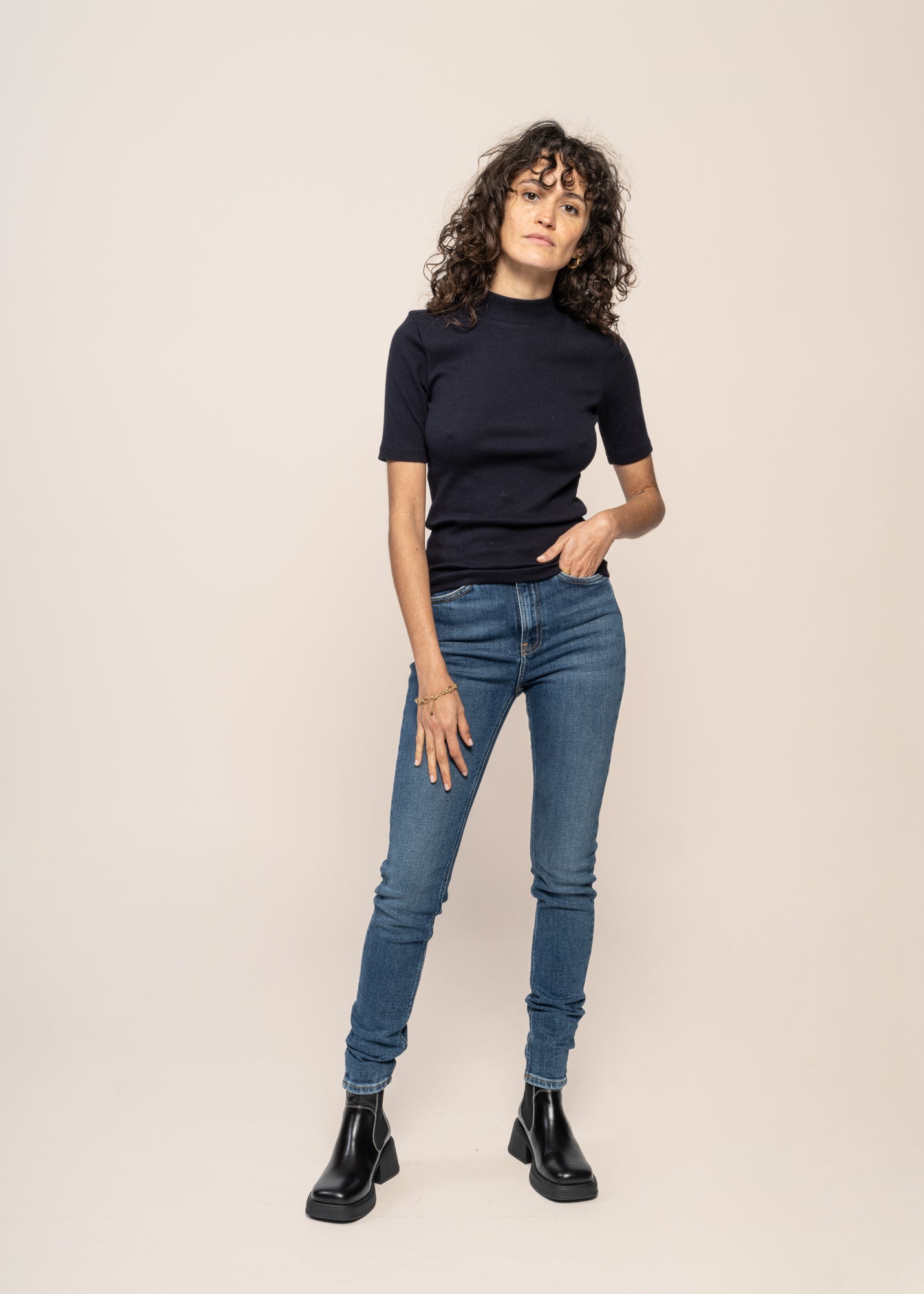 Jean slim en coton bio | bleu "mellow mae blue mud"