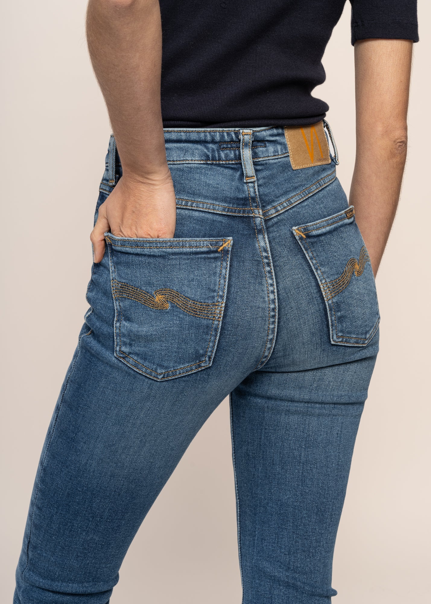 Jean slim en coton bio | bleu "mellow mae blue mud"