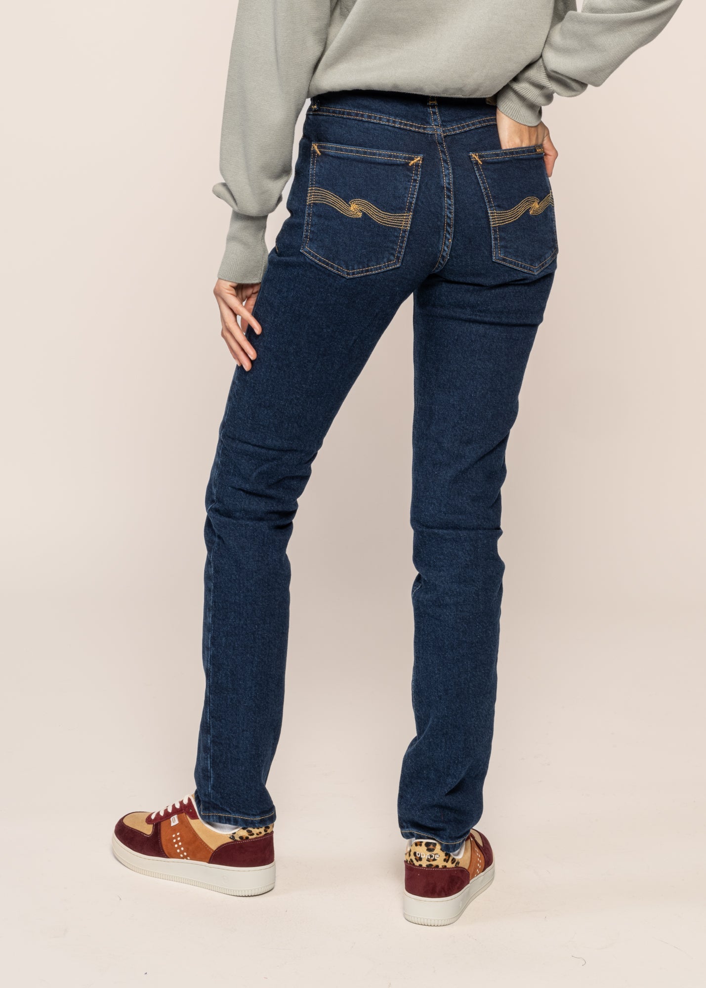 Jean slim en coton bio | bleu "mellow mae indigo rain"