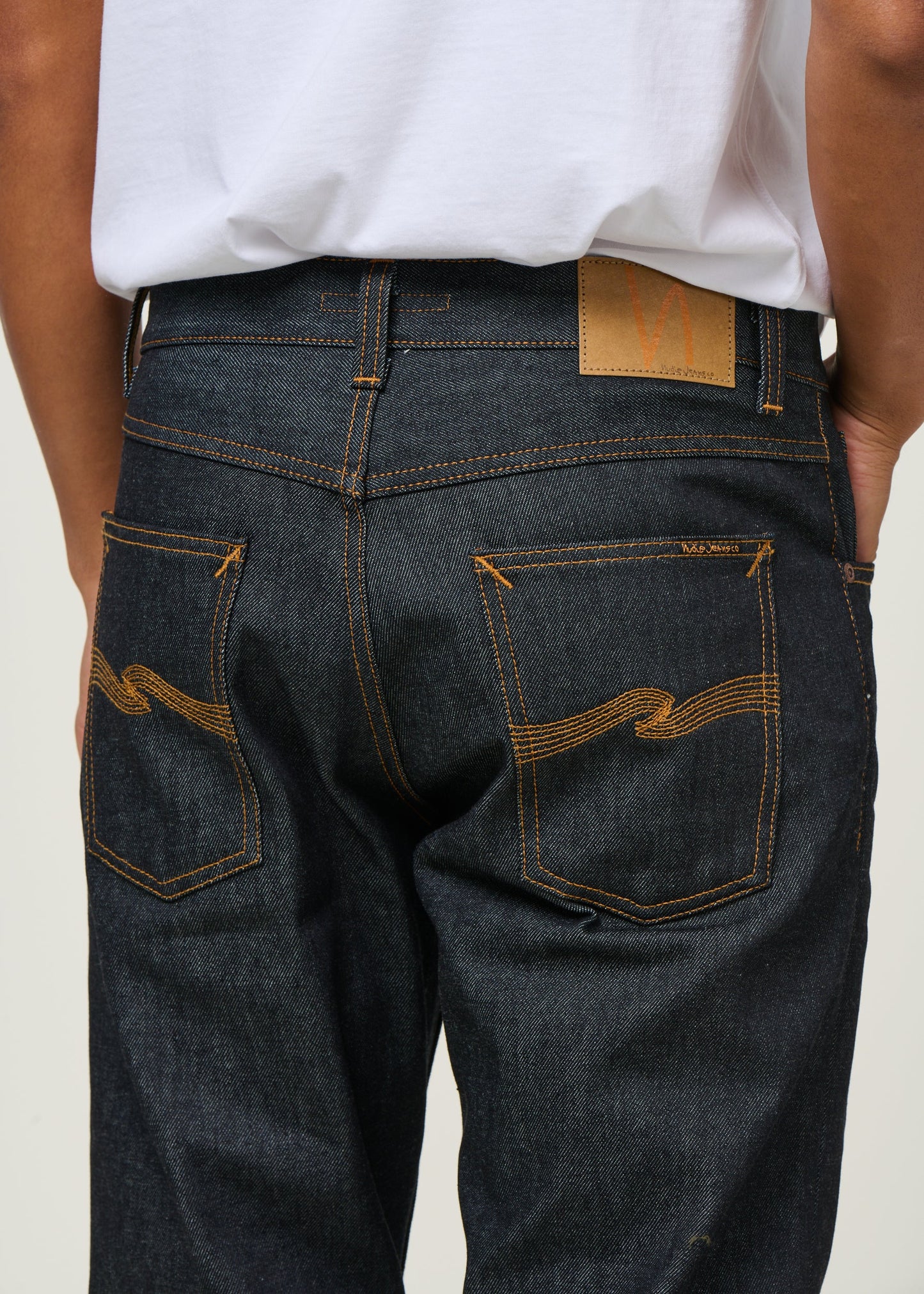 Jean fuselé en coton bio | brut "steady eddie ii dry heavy"