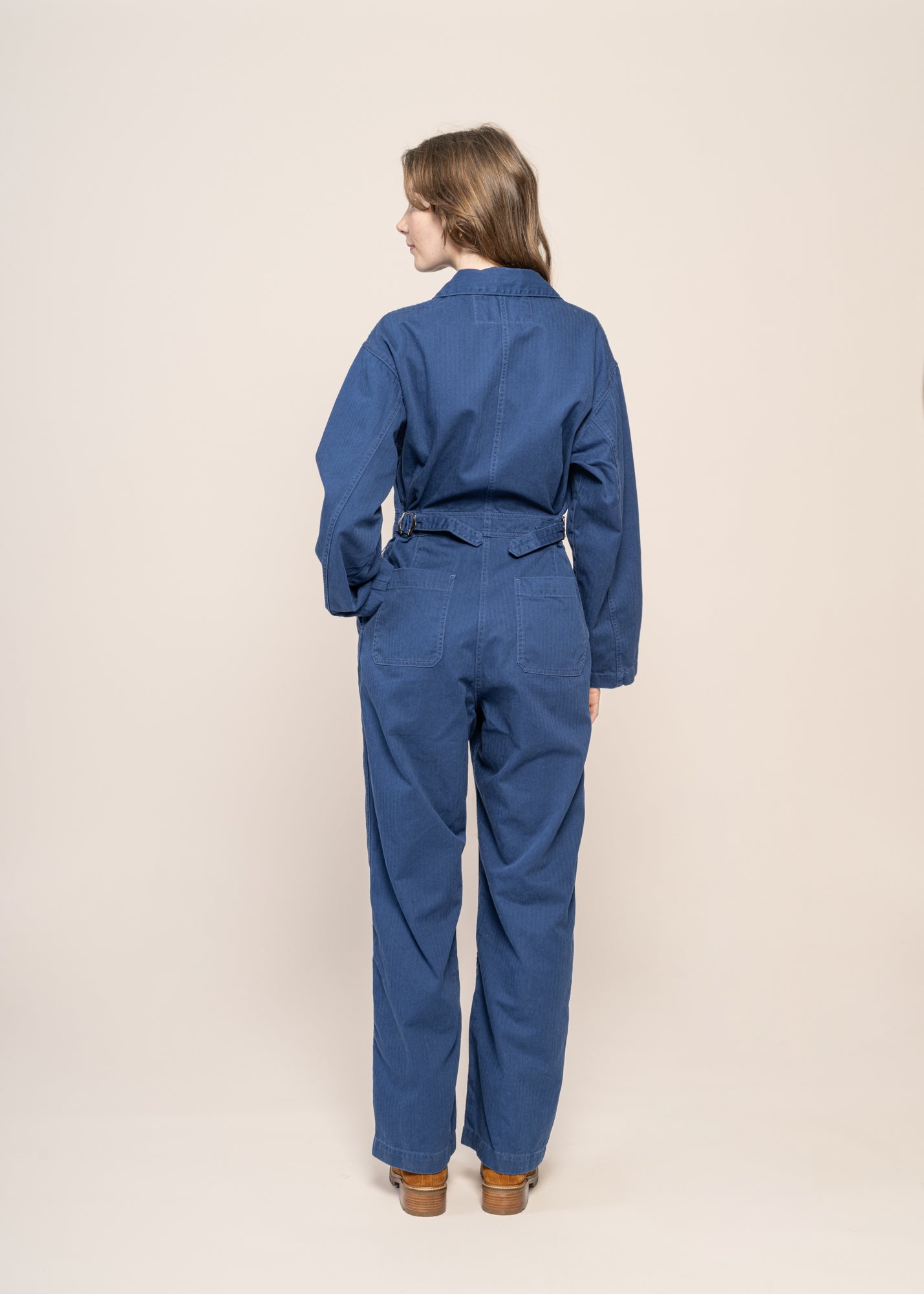 Combinaison worker en coton bio | bleu "ella herringbone boilersuit blue"
