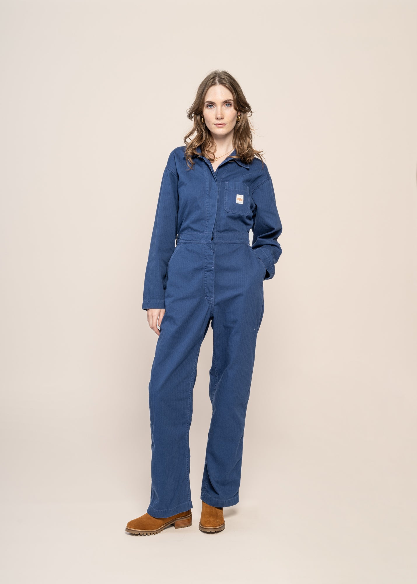 Combinaison worker en coton bio | bleu "ella herringbone boilersuit blue"