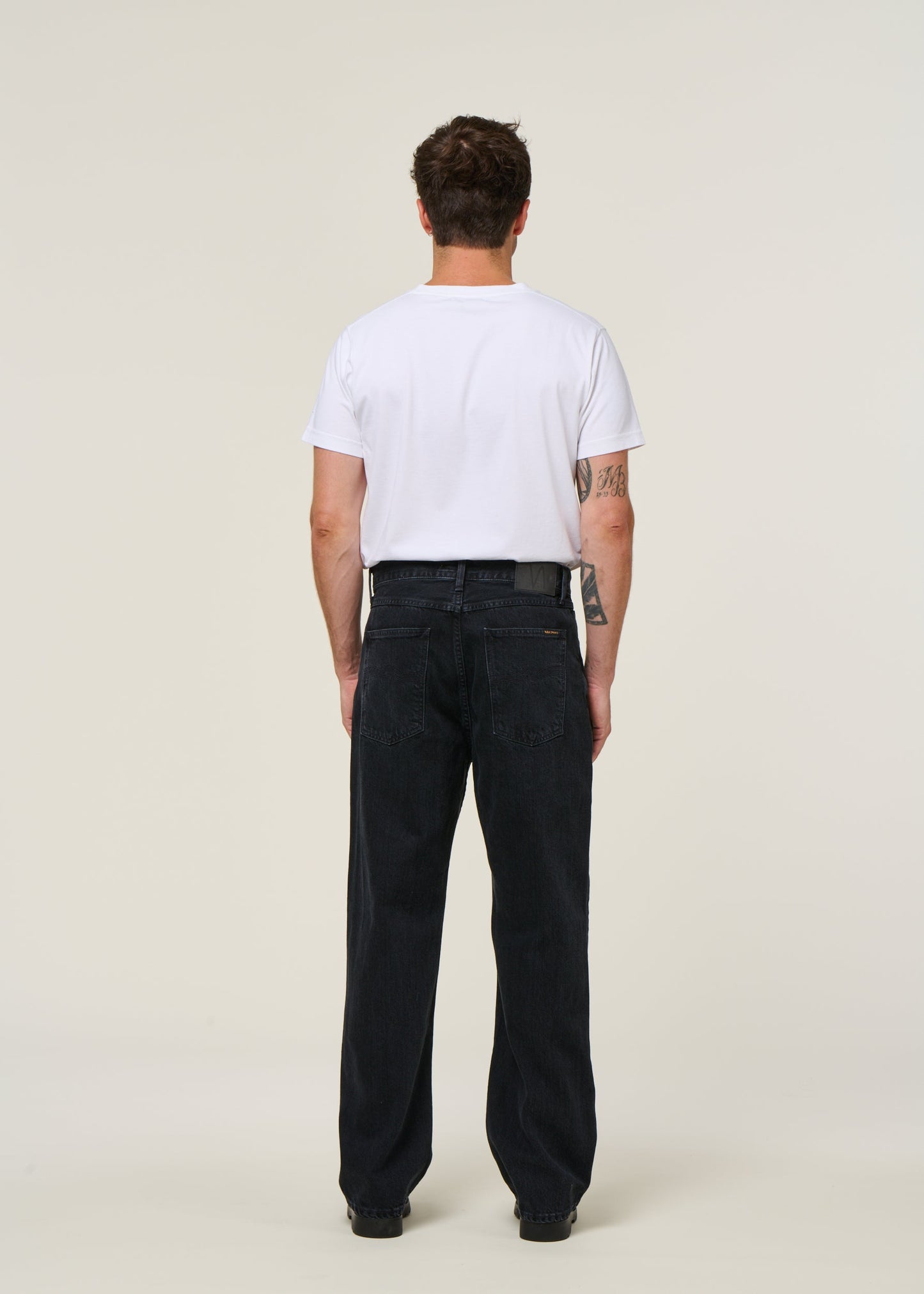 Jean droit large en coton bio | noir "tuff tony black vintage - black wash"