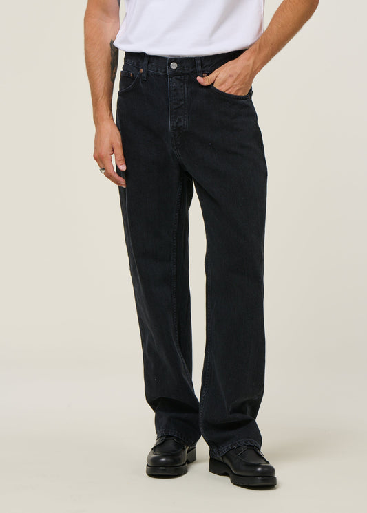 Jean droit large en coton bio | noir "tuff tony black vintage - black wash"