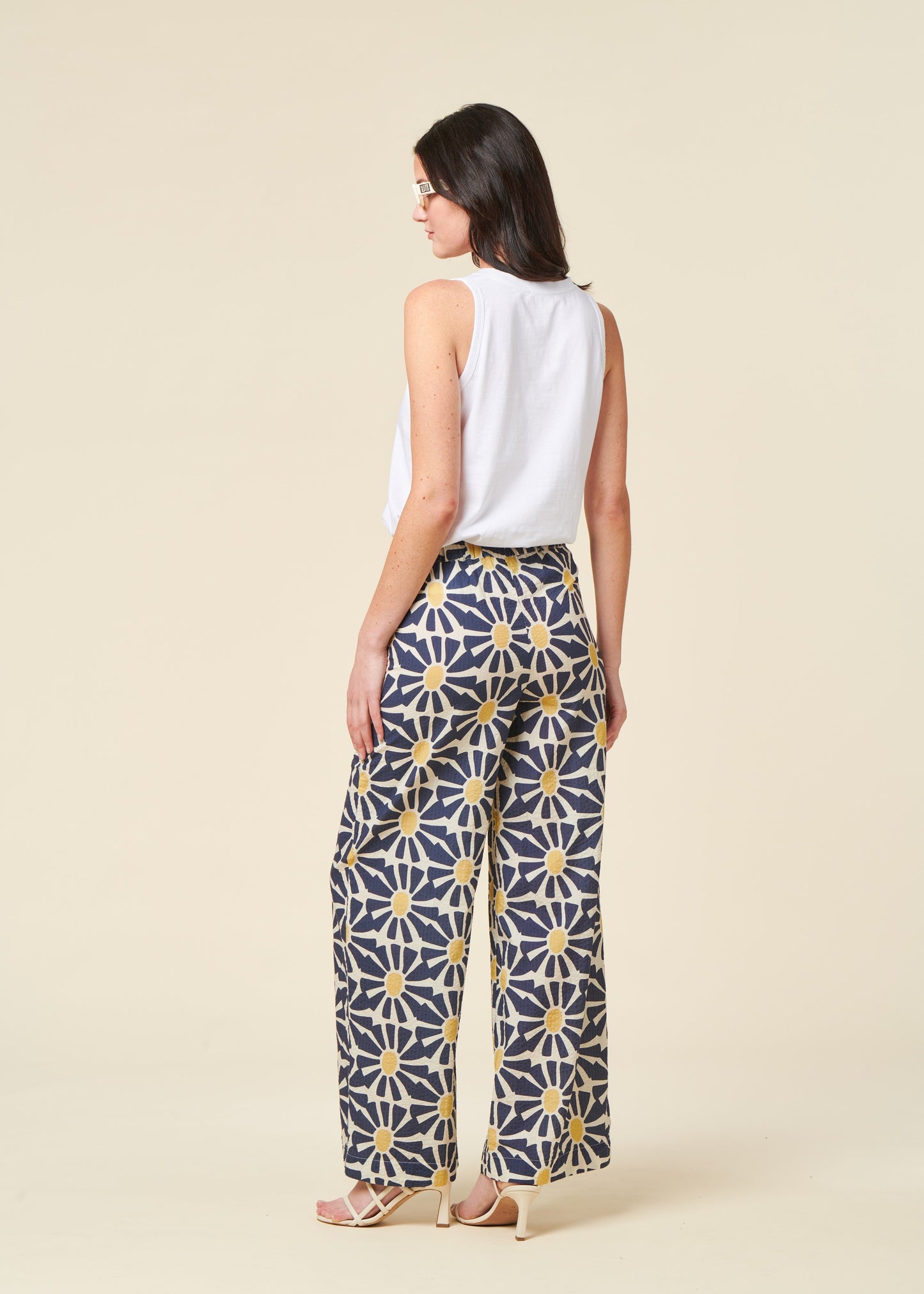Pantalon ample en coton bio | bleu fleuri "Marisol wide leg navy"