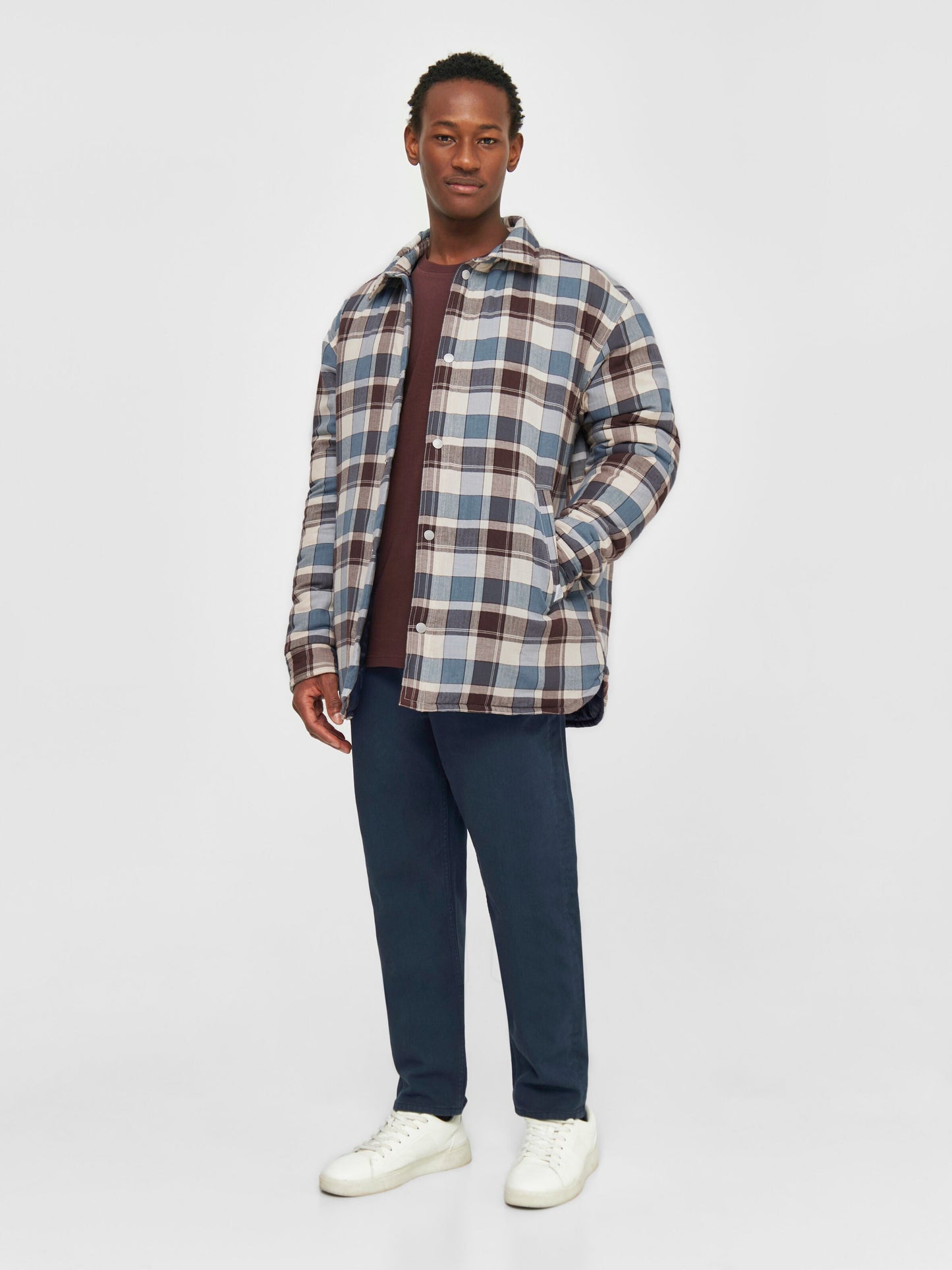 Veste matelassée en coton bio et matière recyclée | Carreaux "checked overshirt blue"