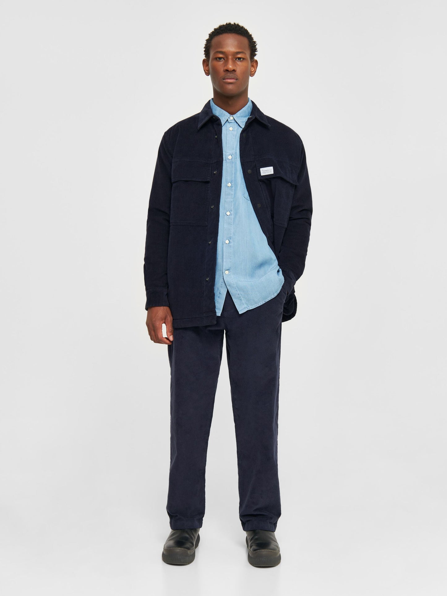 Blouson velours en coton bio et matière recyclée | marine "corduroy overshirt night sky"