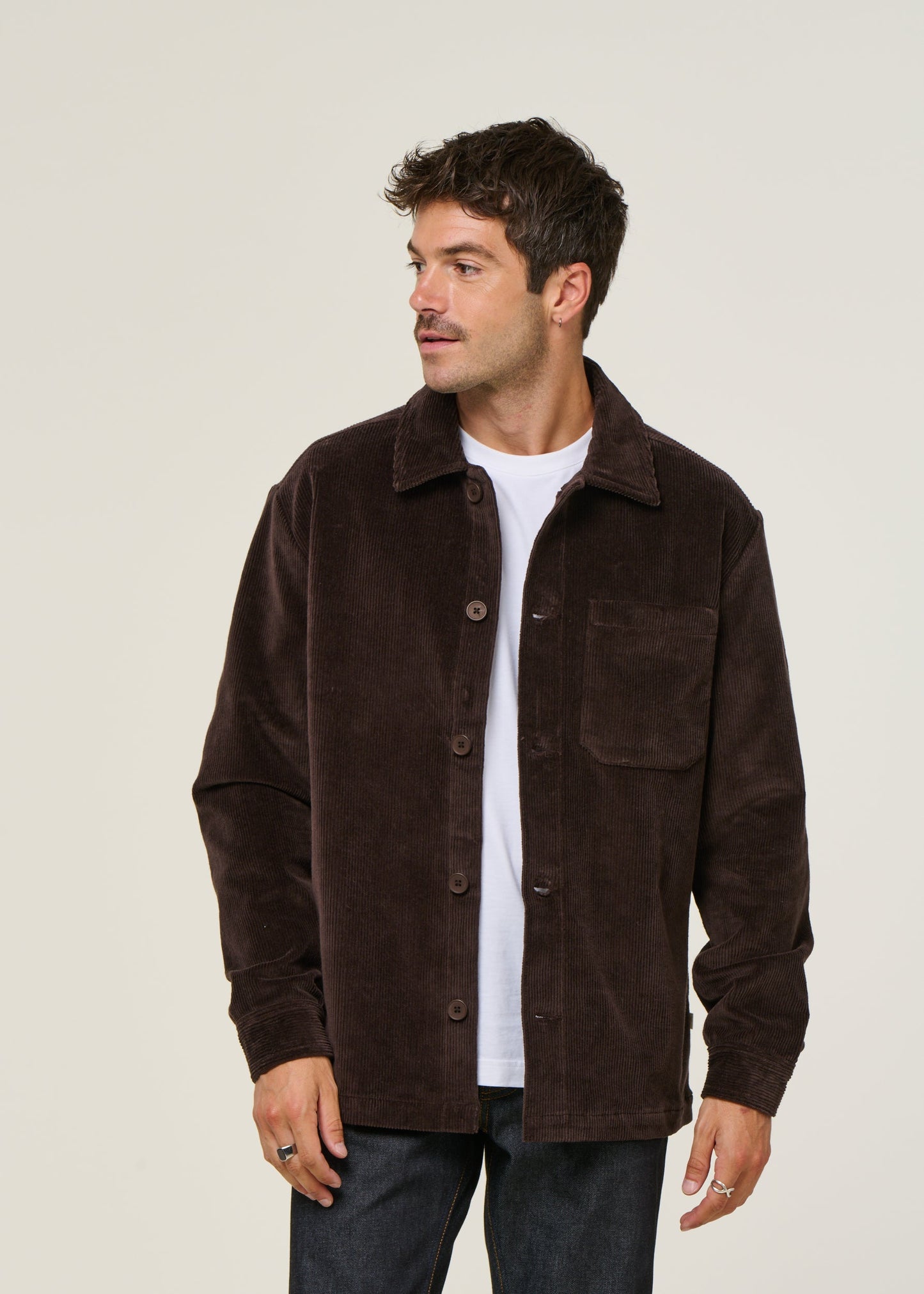 Veste velours en coton bio | marron "corduroy overshirt - chocolate torte"