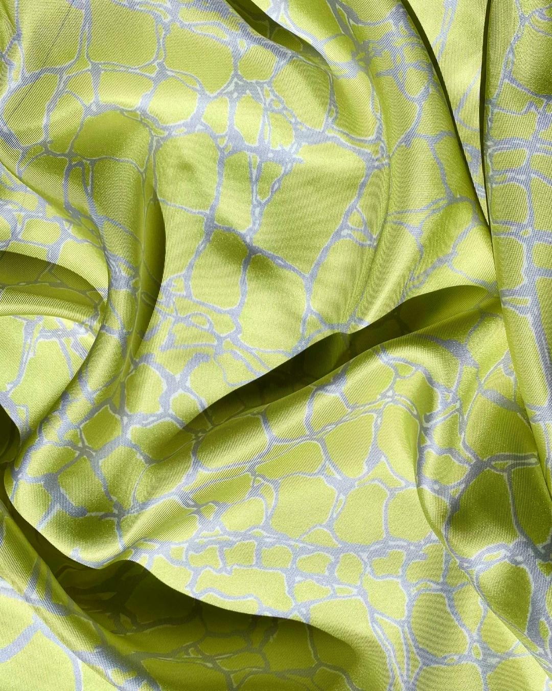 Chouchou marbré vert citron en soie upcyclée - petit