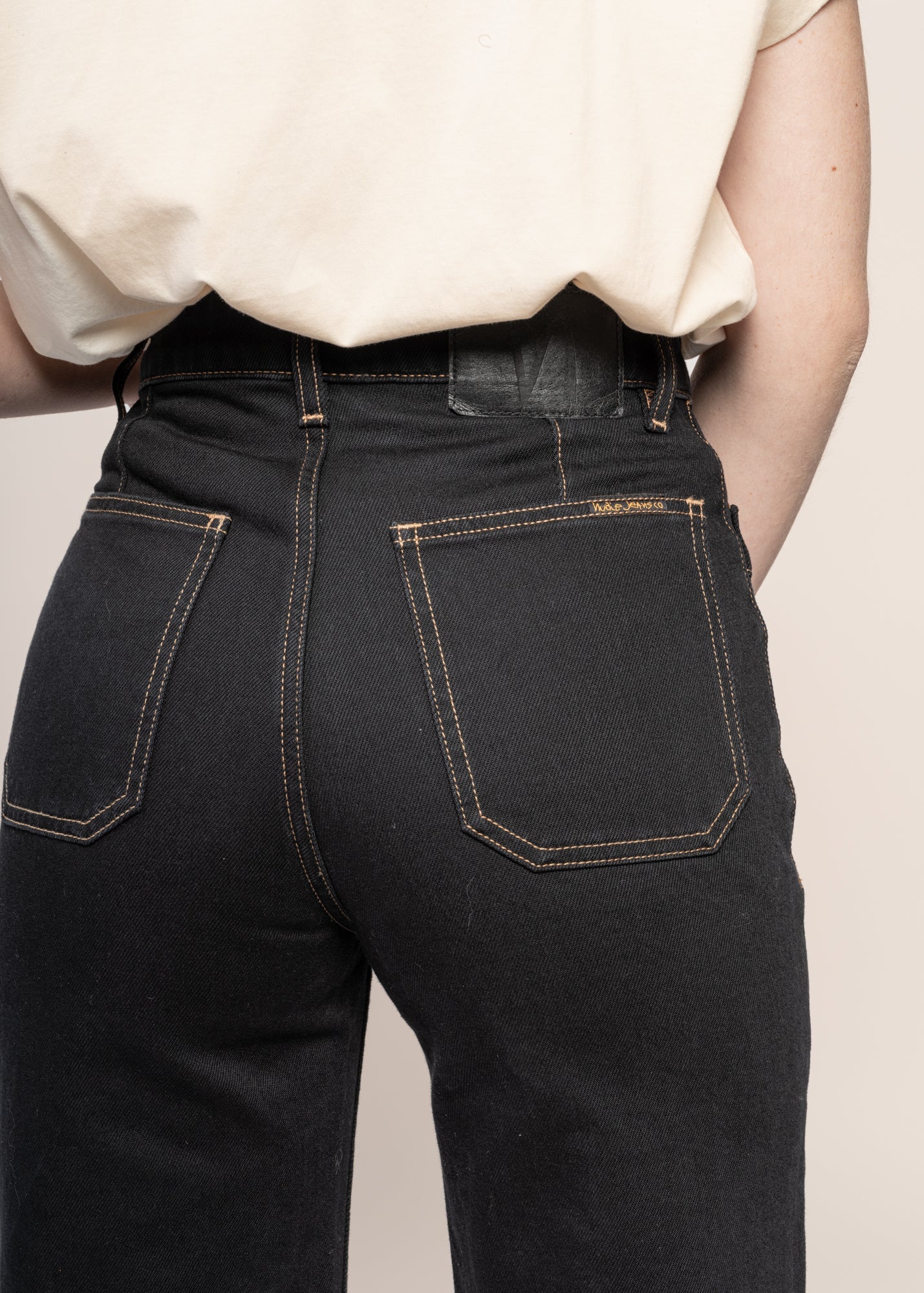 Jean évasé en coton bio | noir "holly western black denim pants"