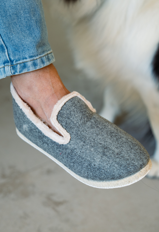 Chaussons en laine francaise | gris "francine chevrons"