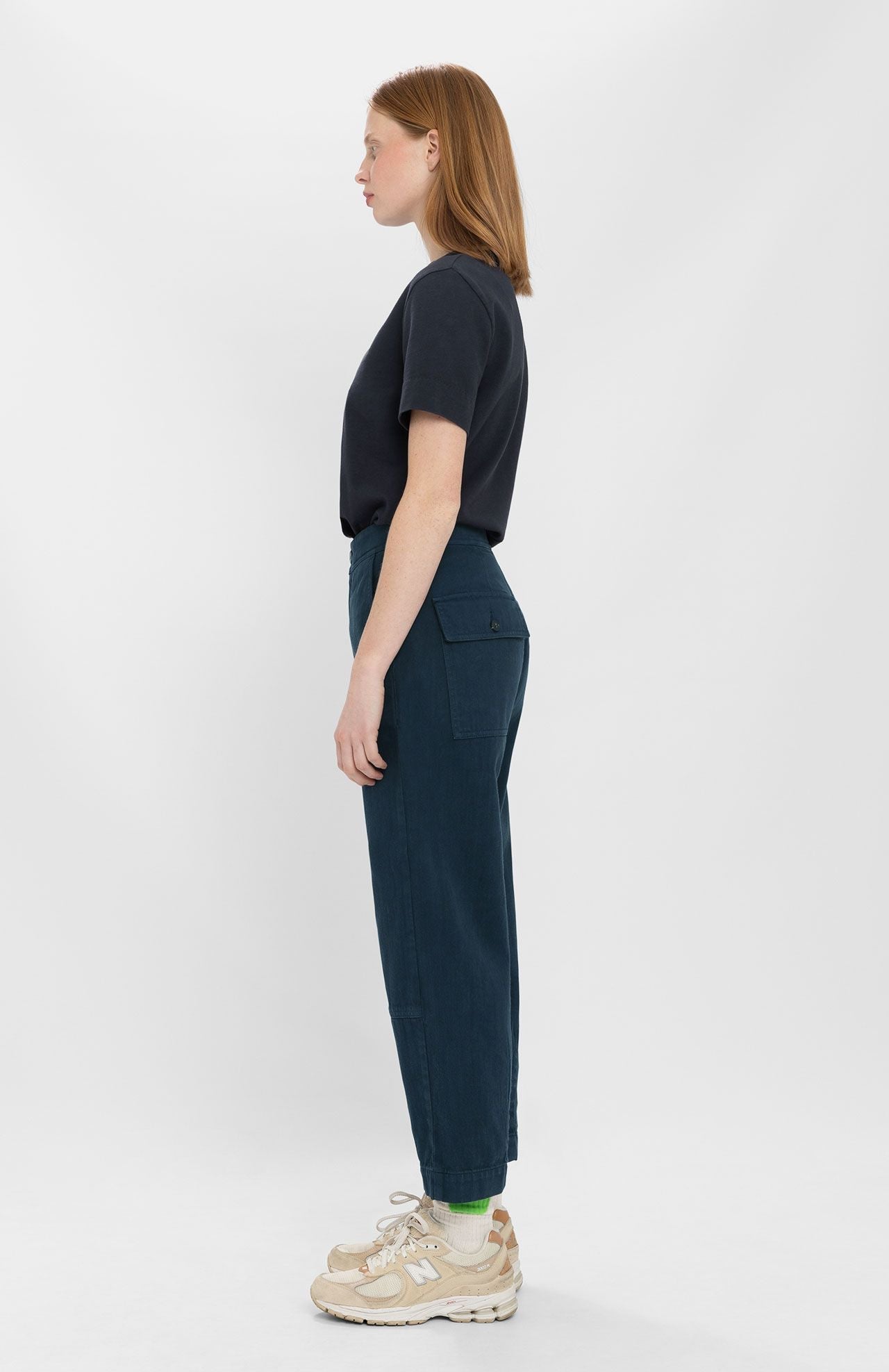 Pantalon ballon en coton bio | bleu "simone dark blue"