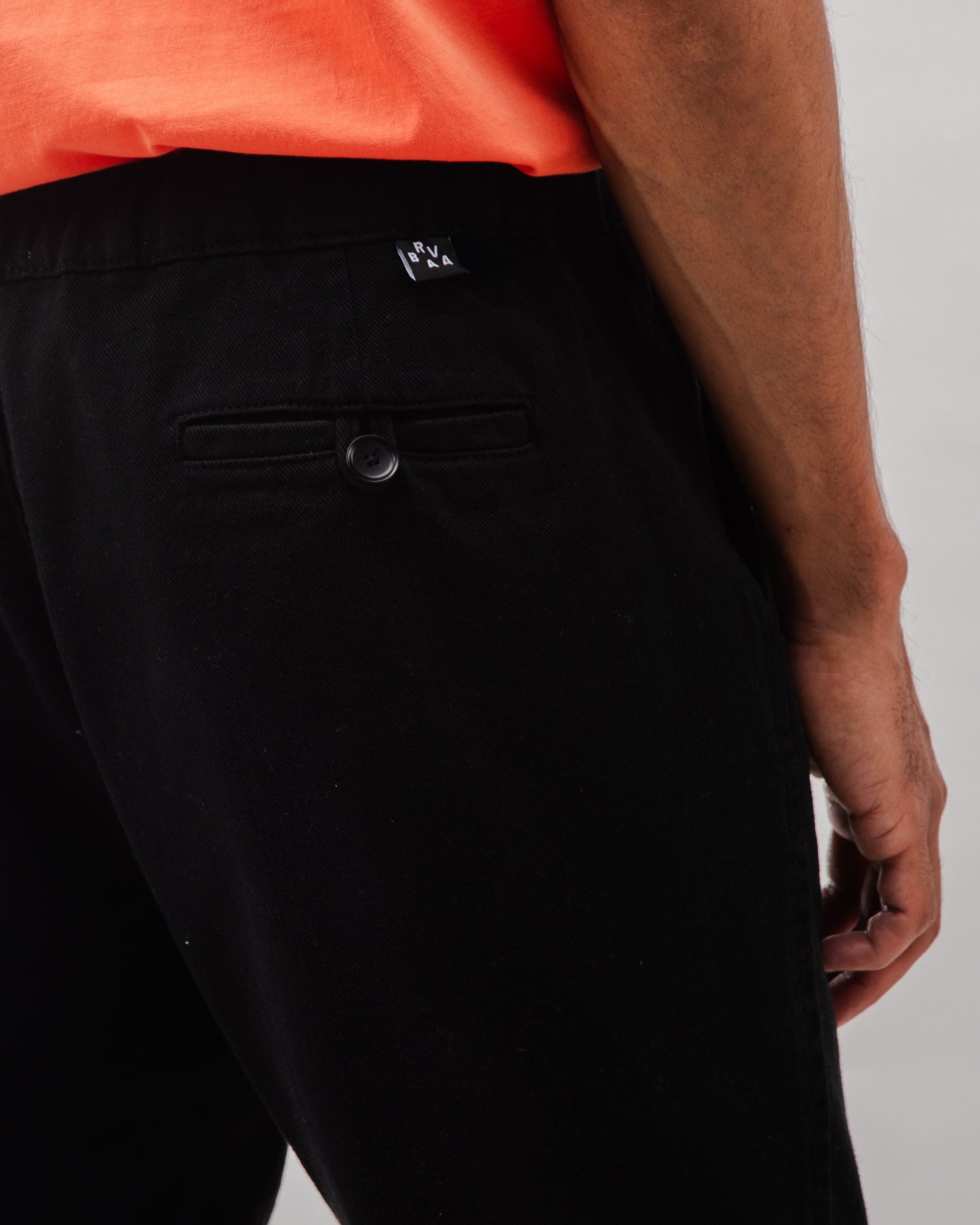 Chino en coton bio | noir "comfort chino black denim"