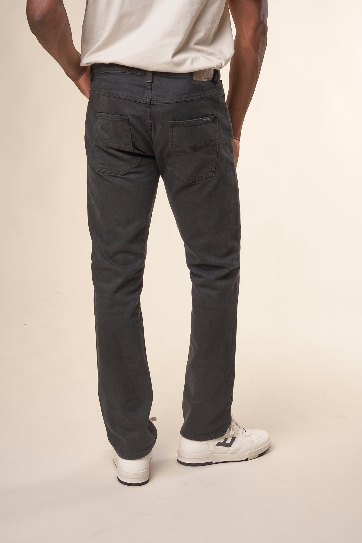 Jean slim en coton bio | Noir "grim tim matte black OD"