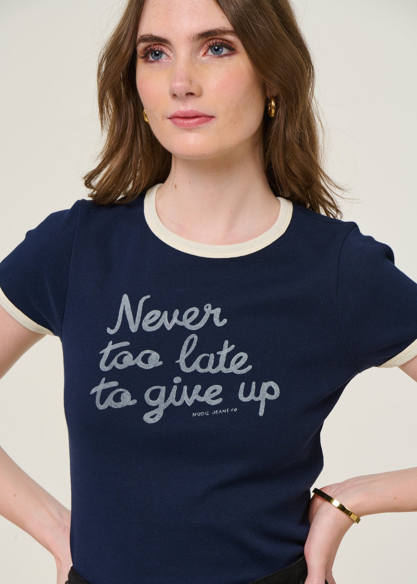 T-shirt en coton bio | bleu "eve ringer too late t-shirt - blueberry"