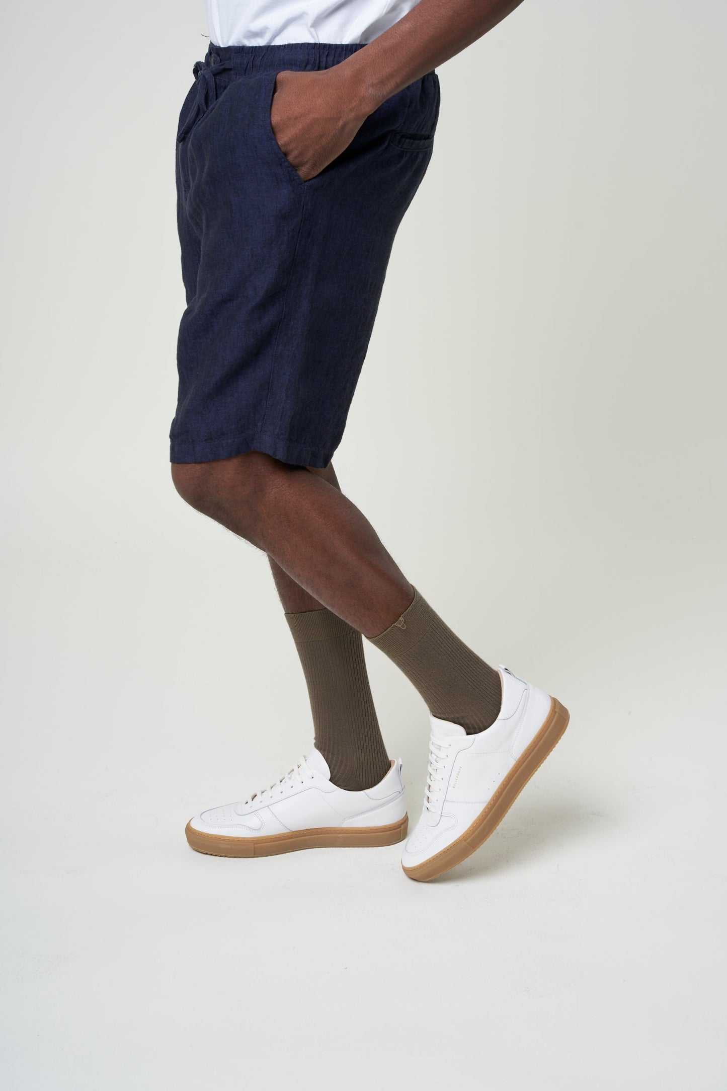 Short en lin bio | Marine "fig loose linen shorts total eclipse"