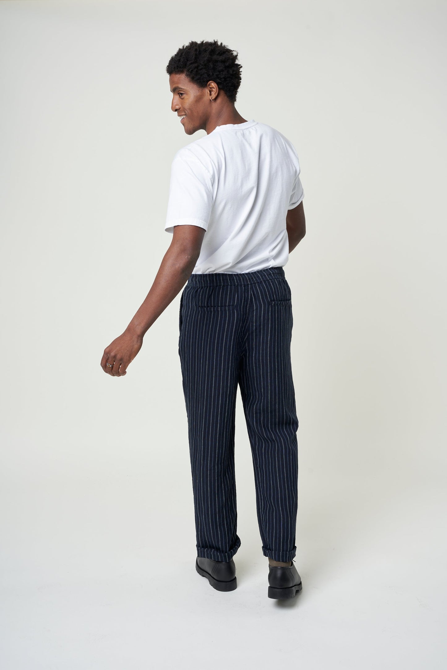 Pantalon marine rayé en lin bio - loose striped linen navy