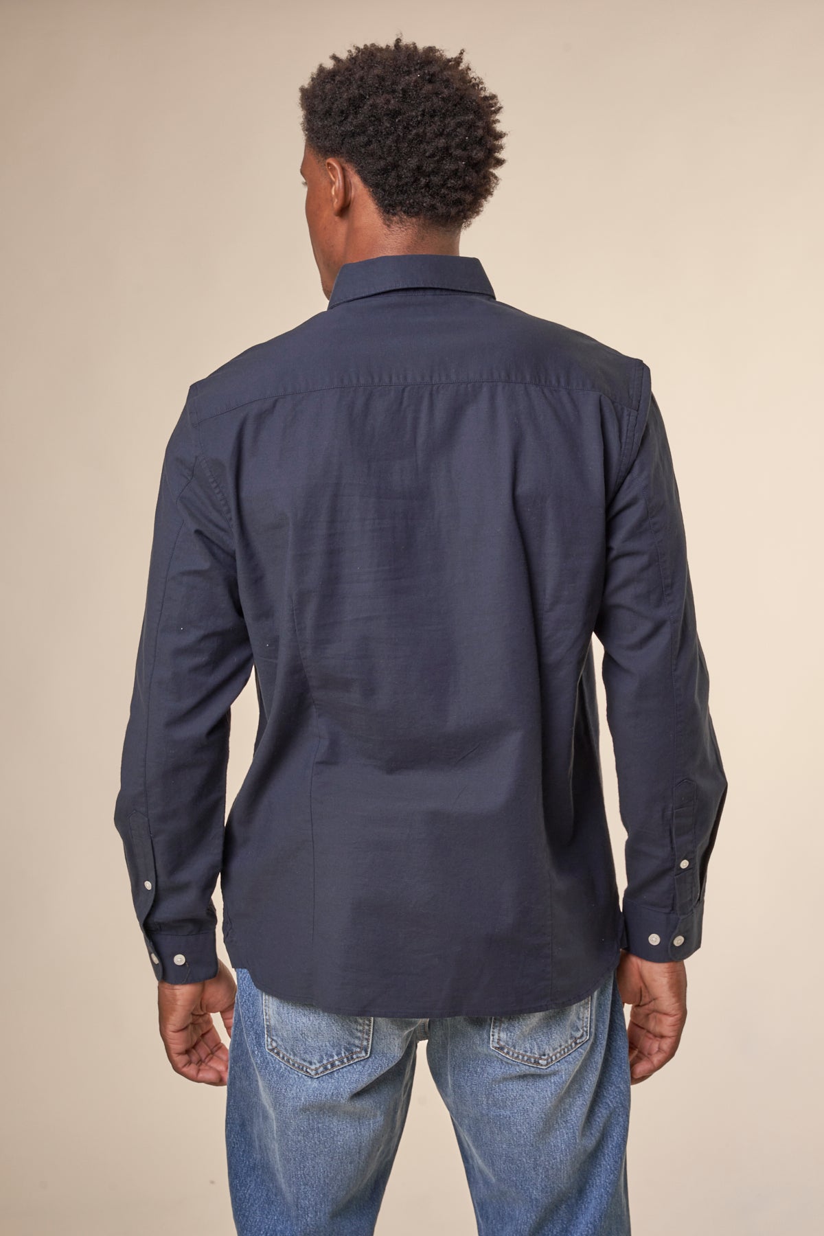 Chemise avec logo en coton bio | Marine "costom tailored oxford shirt total eclipse"
